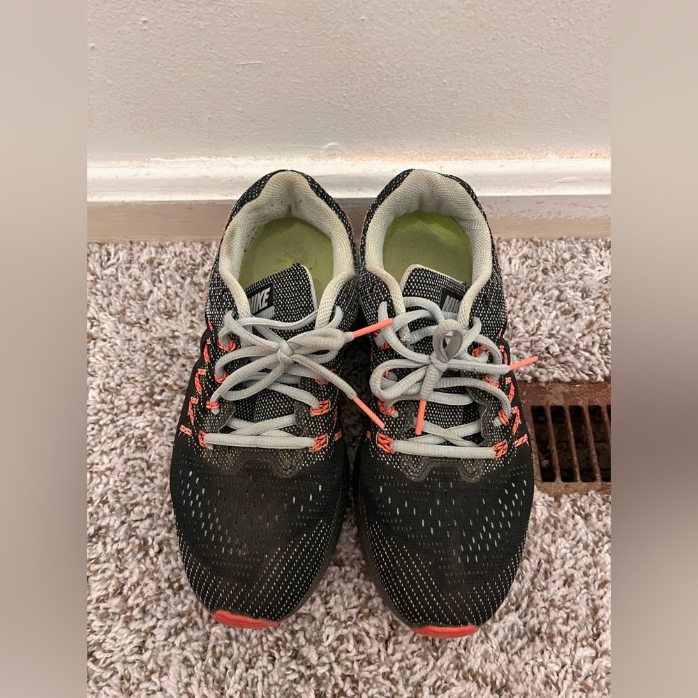 Nike Air Zoom Vomero Size 7.5